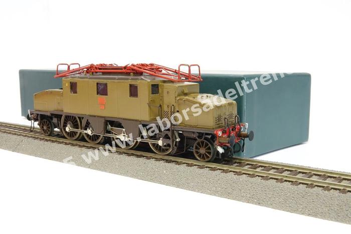 M.F.A.L. 431037.1